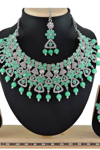 Green designer function wear ad necklace set