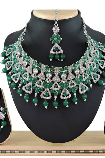 Green designer function wear ad necklace set