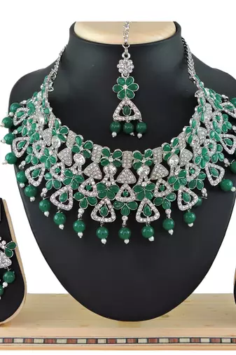 Green designer function wear ad necklace set