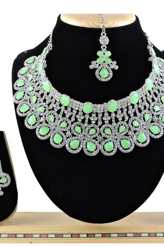 Multicolor designer function wear ad necklace set