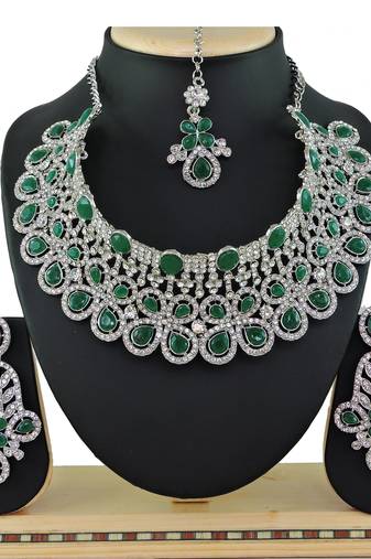 Green designer function wear ad necklace set