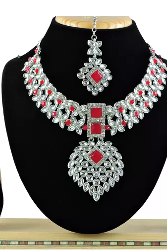 Red designer function wear ad necklace set