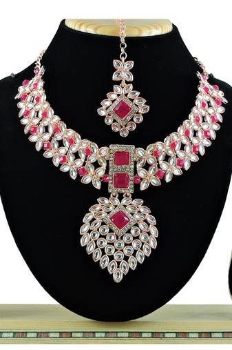 Red designer function wear ad necklace set
