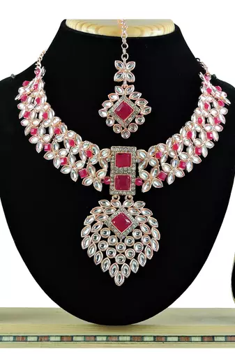 Red designer function wear ad necklace set