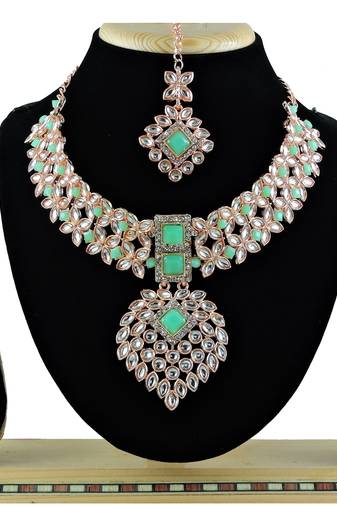 Green designer function wear ad necklace set