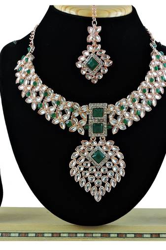 Green designer function wear ad necklace set
