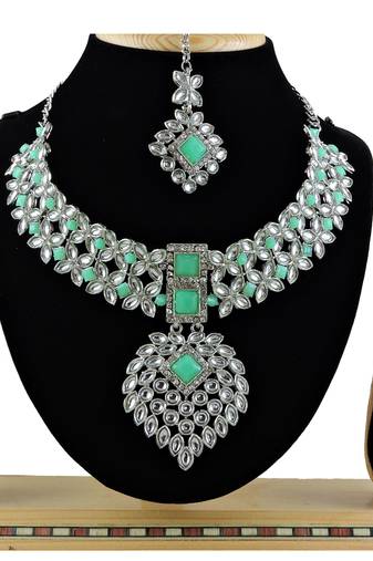 Green designer function wear ad necklace set