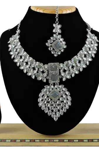 Grey designer function wear ad necklace set