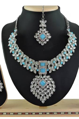 Turquoise designer function wear ad necklace set