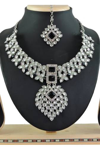Black designer function wear ad necklace set