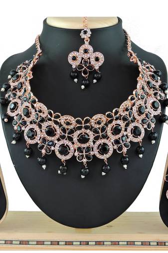Black designer function wear ad necklace set