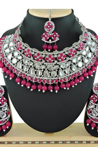 Red designer function wear ad necklace set