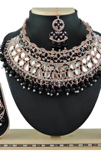 Black designer function wear ad necklace set