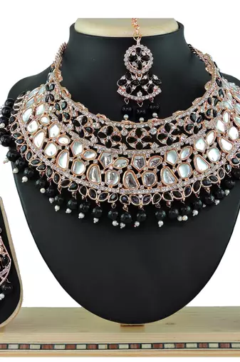 Black designer function wear ad necklace set