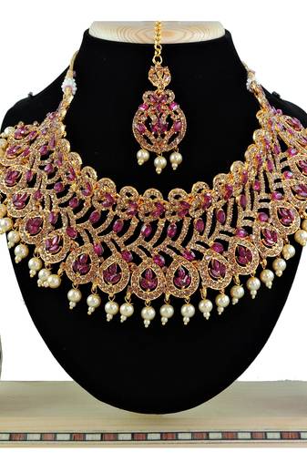 Multicolor designer function wear ad necklace set