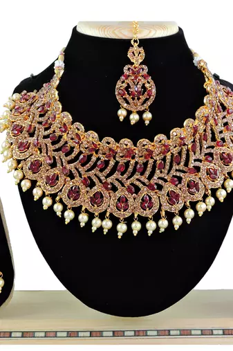 Maroon designer function wear ad necklace set