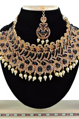 Black designer function wear ad necklace set