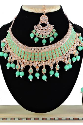 Green designer function wear ad necklace set