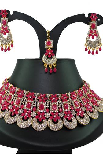 Red designer function wear ad necklace set