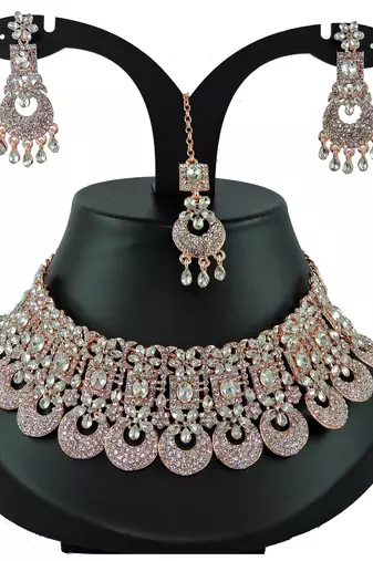 Multicolor designer function wear ad necklace set