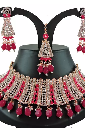 Red designer function wear ad necklace set