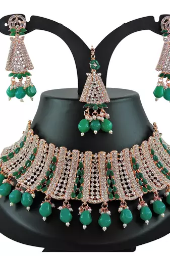 Green designer function wear ad necklace set