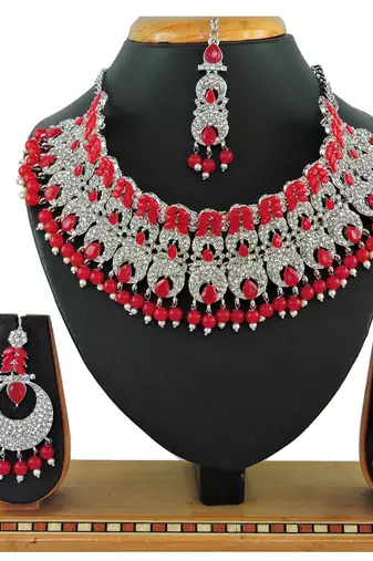 Red designer function wear ad necklace set