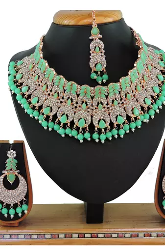 Green designer function wear ad necklace set
