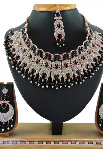 Black designer function wear ad necklace set