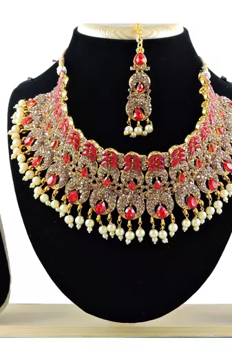 Red designer function wear ad necklace set