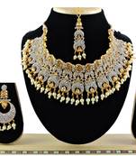 Multicolor designer function wear ad necklace set