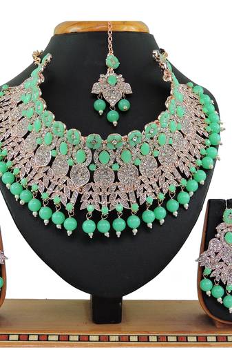 Green designer function wear ad necklace set