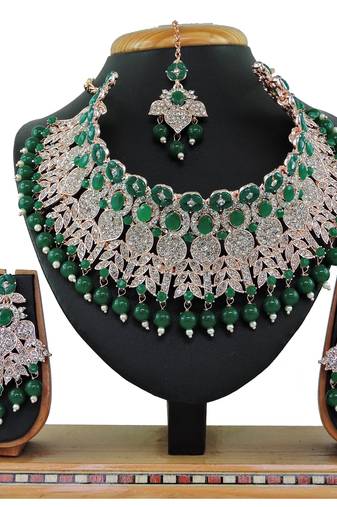Green designer function wear ad necklace set