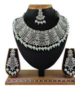 Multicolor designer function wear ad necklace set