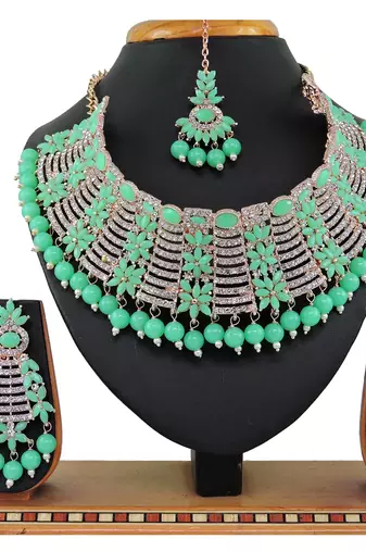 Green designer function wear ad necklace set