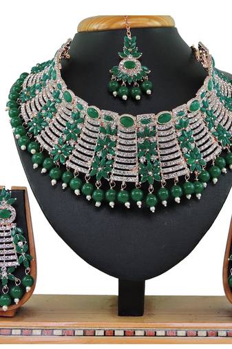 Green designer function wear ad necklace set