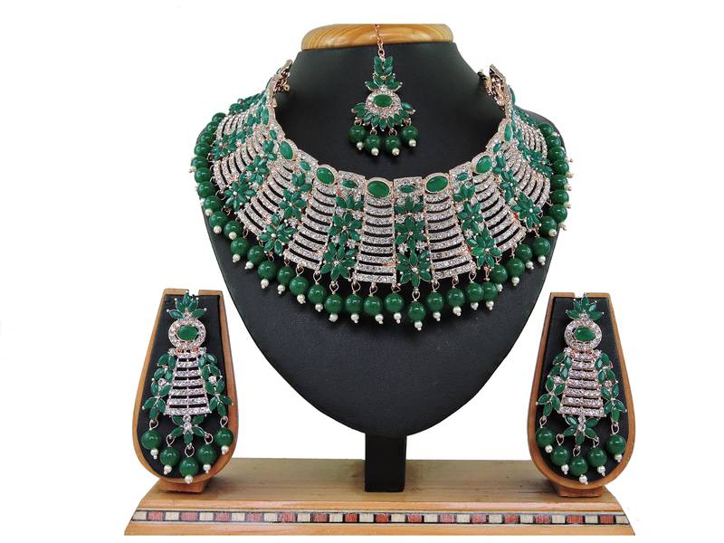 Green designer function wear ad necklace set