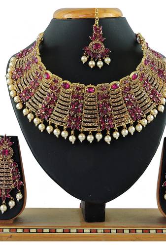 Multicolor designer function wear ad necklace set