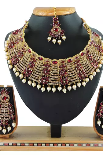 Maroon designer function wear ad necklace set