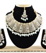 Multicolor designer function wear ad necklace set