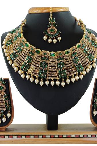 Green designer function wear ad necklace set