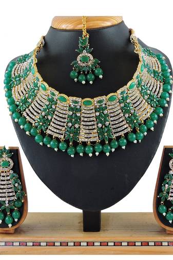 Green designer function wear ad necklace set