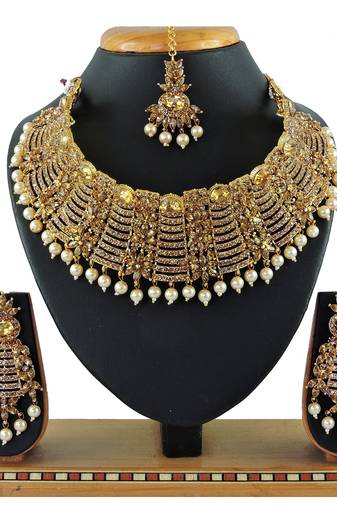 Gold designer function wear ad necklace set