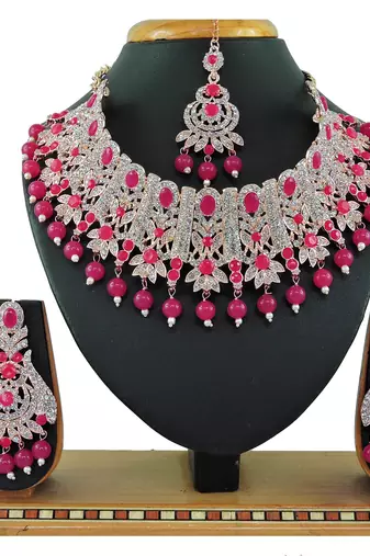 Red designer function wear ad necklace set