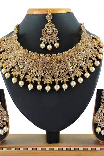 Gold designer function wear ad necklace set