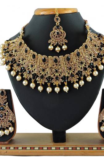 Black designer function wear ad necklace set