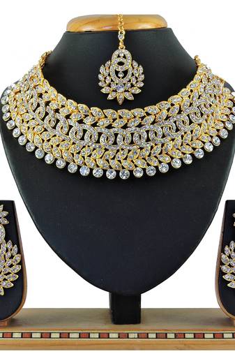 Multicolor designer function wear ad necklace set