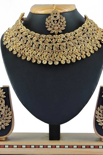 Gold designer function wear ad necklace set