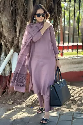 Elegant purple cotton slub kurta set with printed dupatta