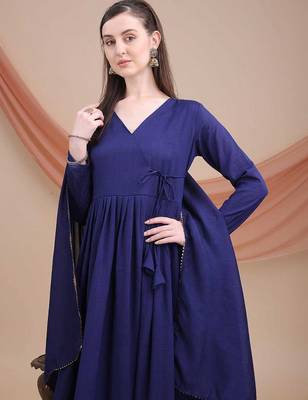 Navy blue anarkali kurta set with heavy embroidered hem & solid dupatta 2